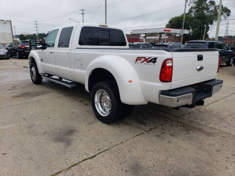 2015 Ford F-450 Super Duty Lariat