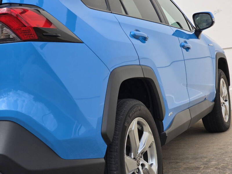 2021 Toyota RAV4 Hybrid XLE Premium