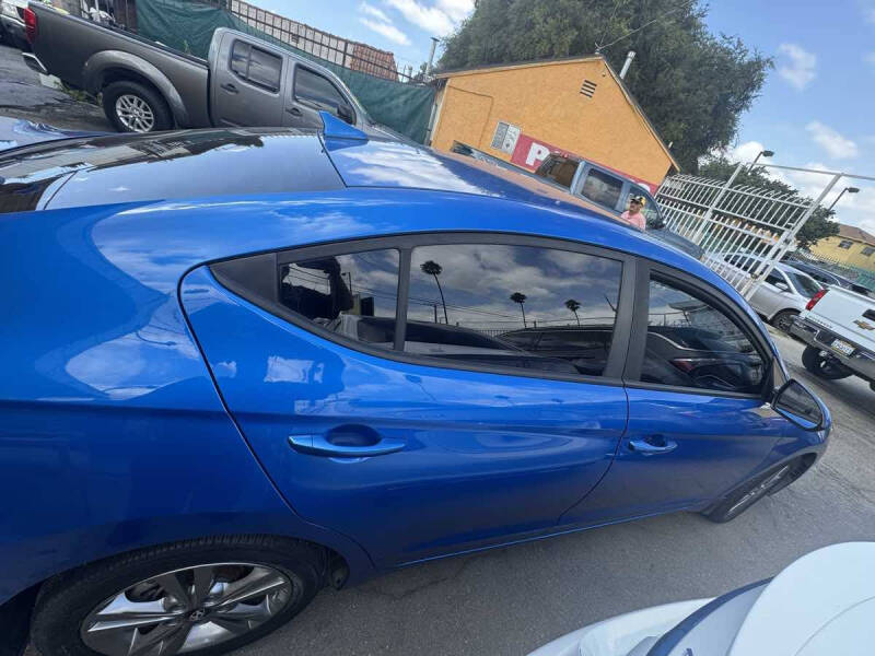 2018 Hyundai Elantra