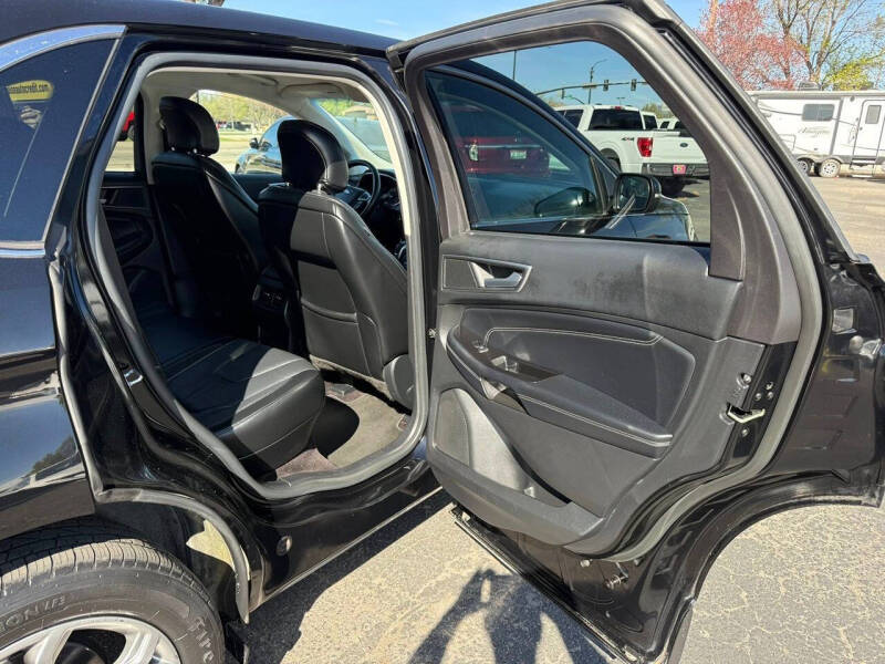2016 Ford Edge Titanium