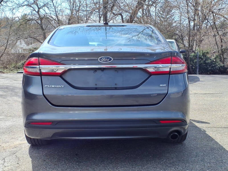 2018 Ford Fusion SE