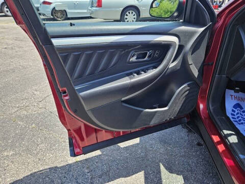2019 Ford Taurus SEL