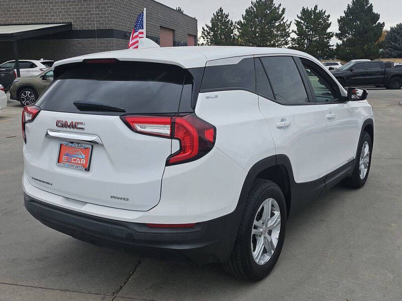 2024 GMC Terrain SLE