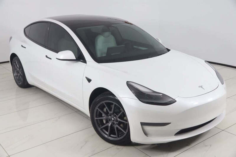 2021 Tesla Model 3 Standard Range Plus