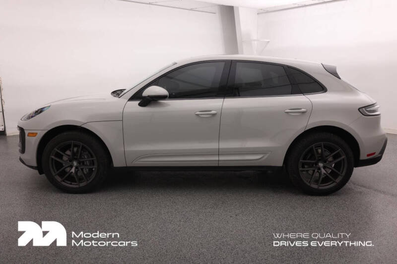 2023 Porsche Macan T