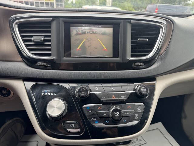 2019 Chrysler Pacifica Touring L