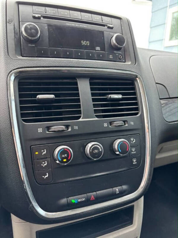 2015 Dodge Grand Caravan SE