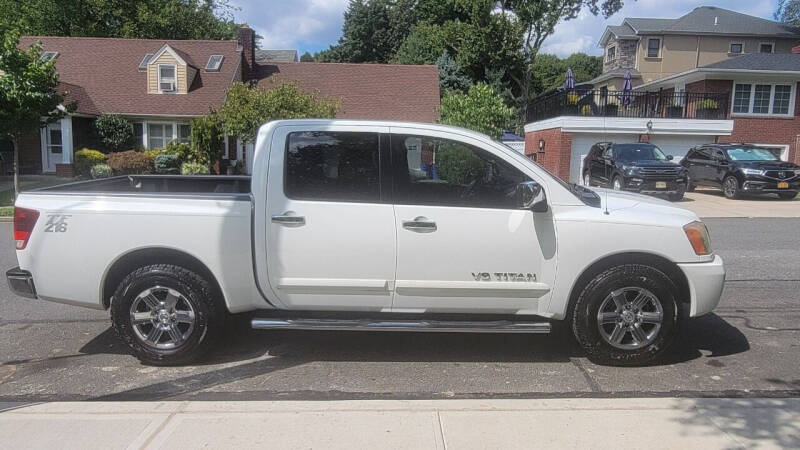 2011 Nissan Titan SL