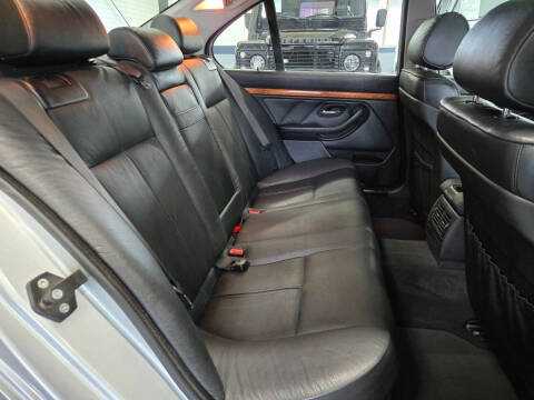 2000 BMW 5 Series 528i