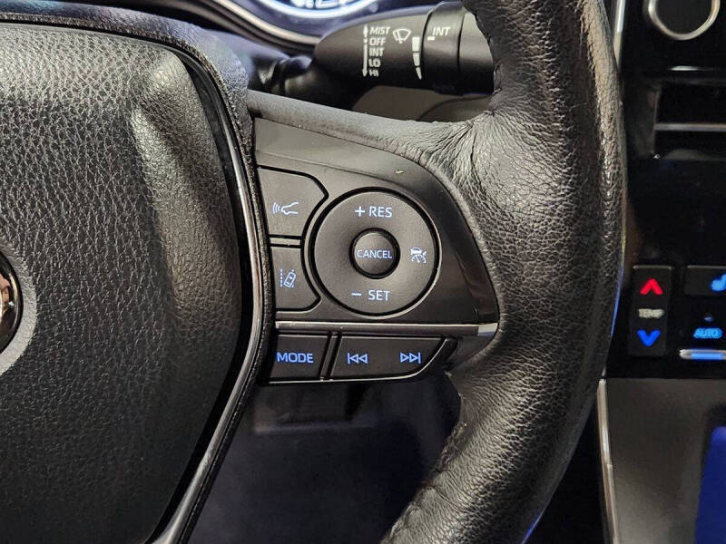 2021 Toyota Avalon Hybrid XLE