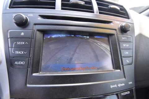 2014 Toyota Prius v Five