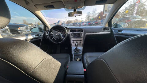 2017 Volkswagen Golf