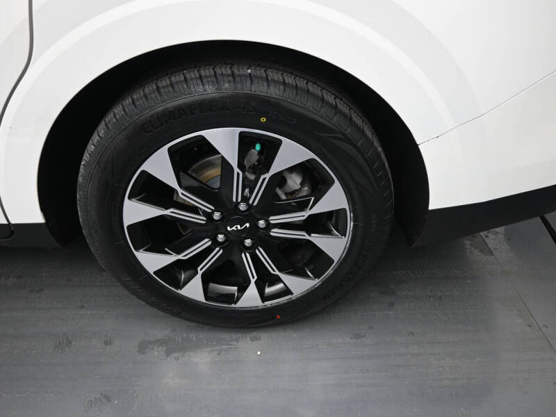 2022 Kia Carnival EX