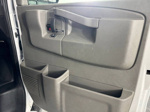 2024 Chevrolet Express 2500