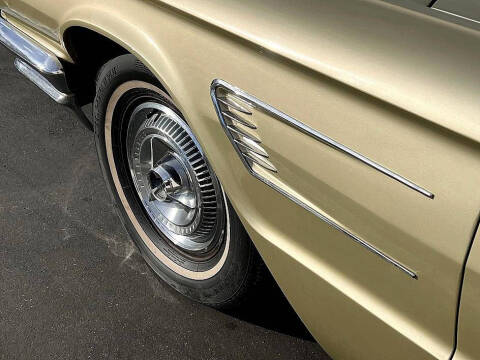 1965 Ford Thunderbird