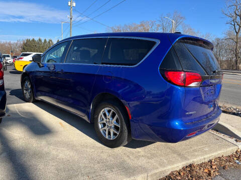 2021 Chrysler Voyager LX