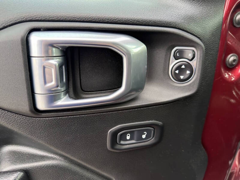 2021 Jeep Gladiator Willys