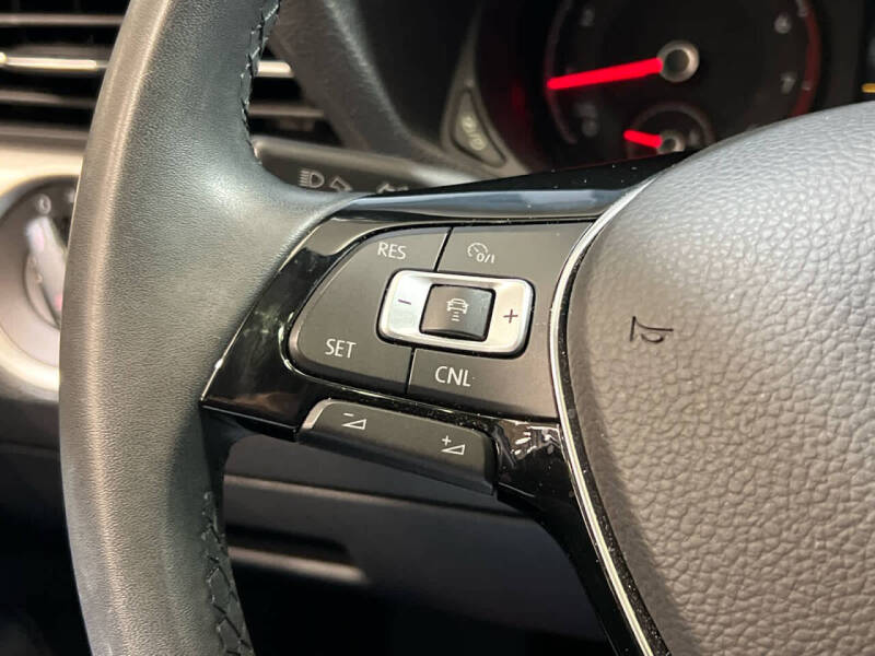 2022 Volkswagen Passat SE