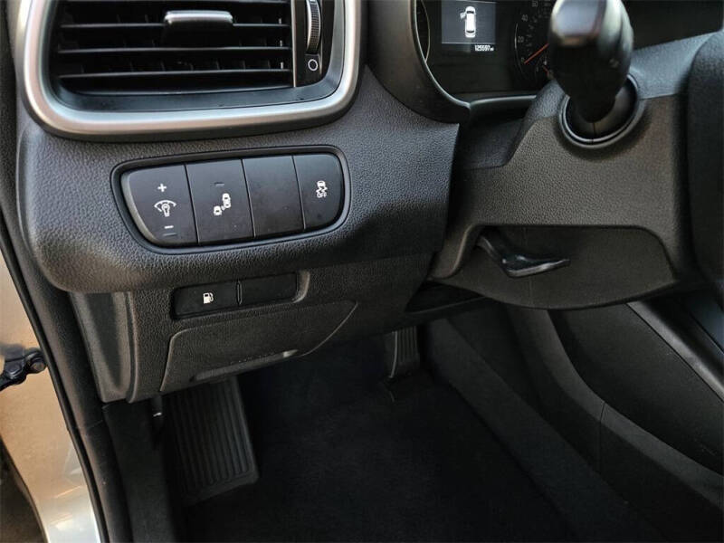 2019 Kia Sorento LX V6