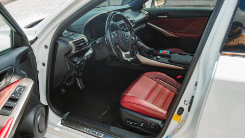2017 Lexus IS 200t