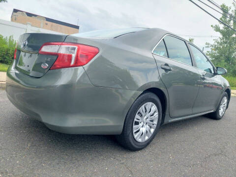 2013 Toyota Camry LE