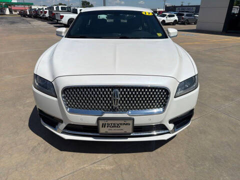 2017 Lincoln Continental Select