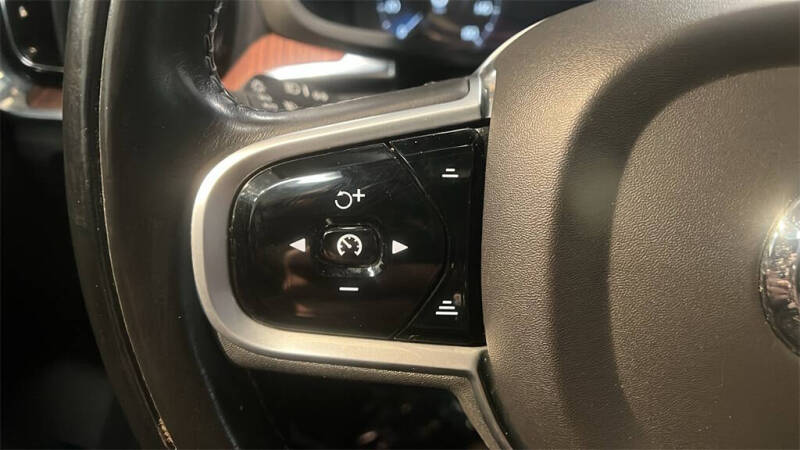 2021 Volvo S60 T5 Momentum