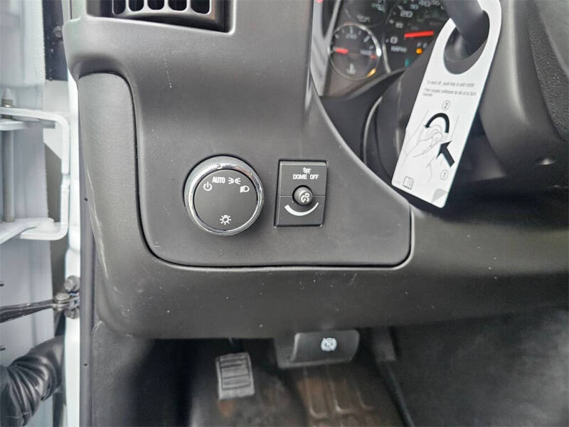 2025 Chevrolet Express 2500