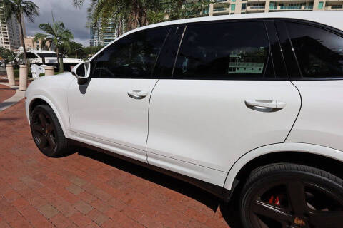 2018 Porsche Cayenne Platinum Edition