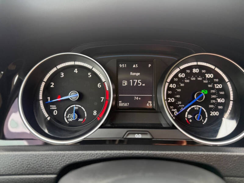 2015 Volkswagen Golf R 4Motion