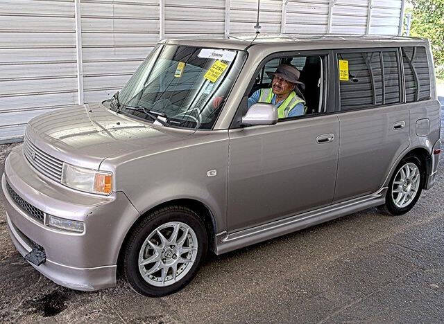 2005 Scion xB