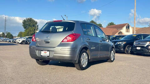 2011 Nissan Versa 1.8 S
