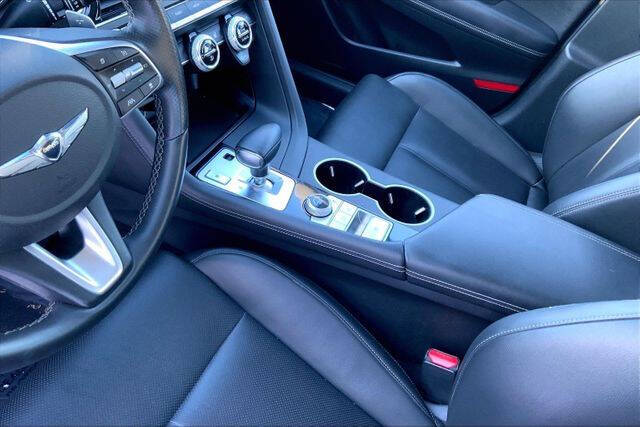 2023 Genesis G70