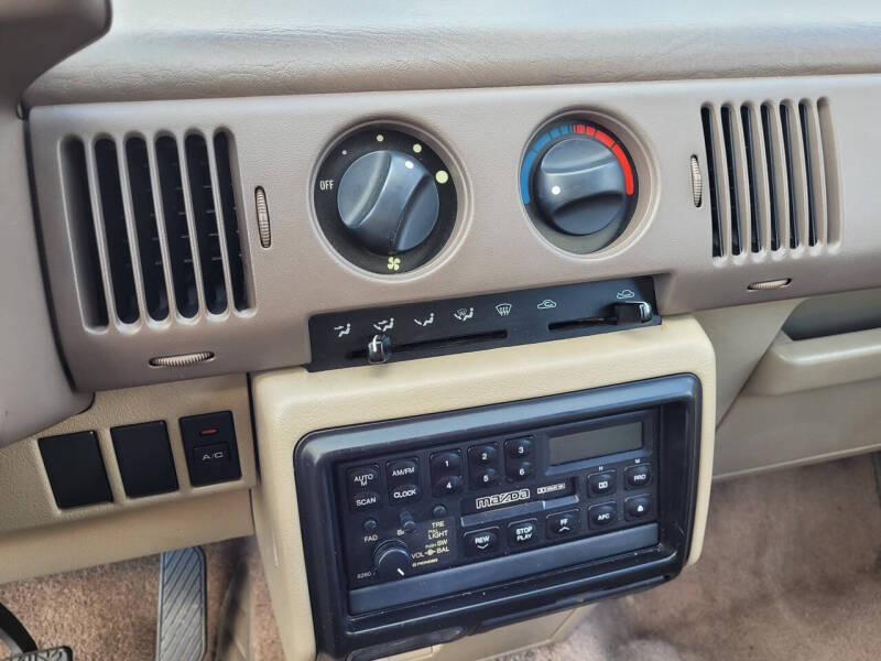 1989 Mazda MPV