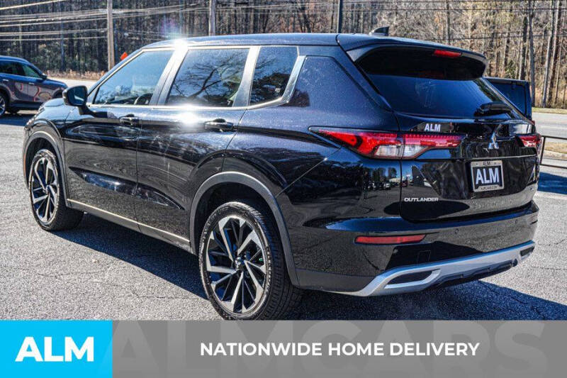 2024 Mitsubishi Outlander SE