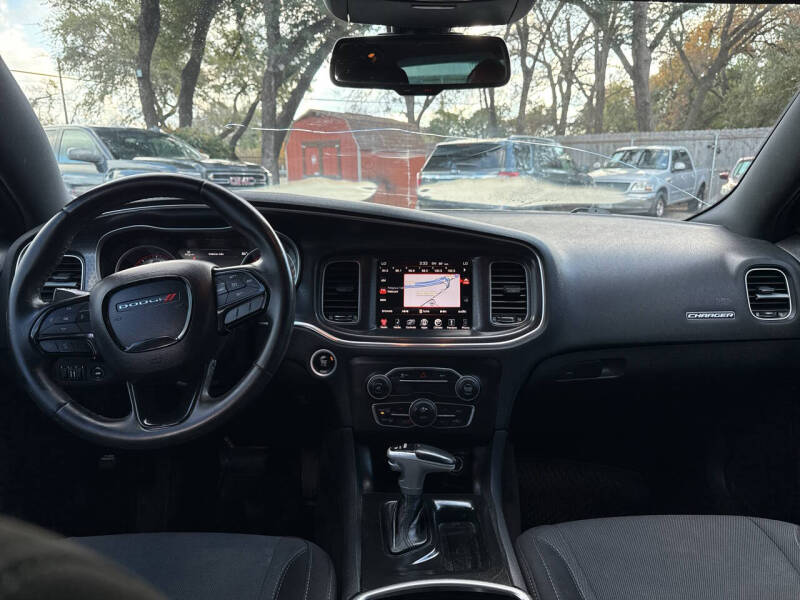 2016 Dodge Charger SXT