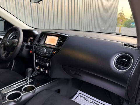 2014 Nissan Pathfinder SV