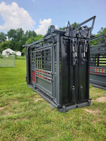 2026 Cattle Pro Rubber Floor & Neck Extender for sale at Rod's Auto Farm & Ranch in Houston MO