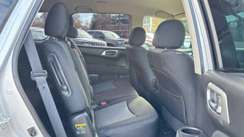 2017 Nissan Pathfinder S