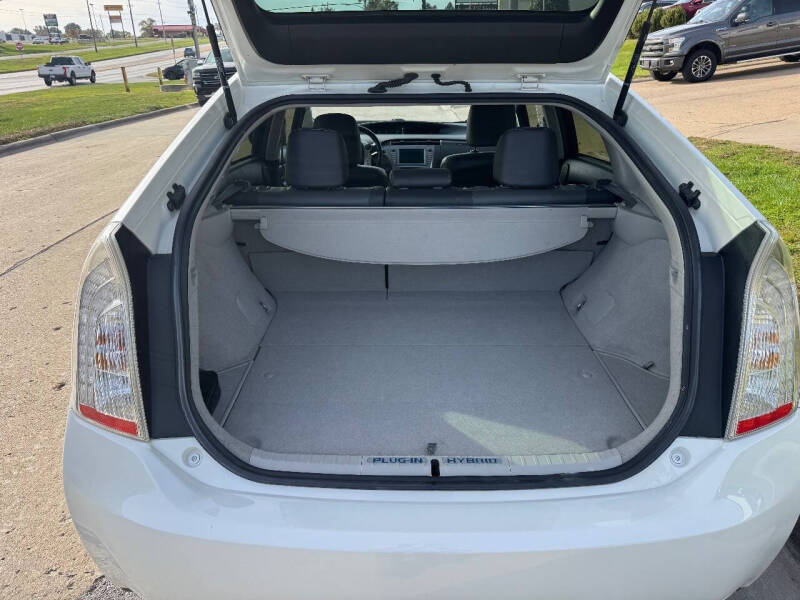 2013 Toyota Prius Plug-in Hybrid Advanced