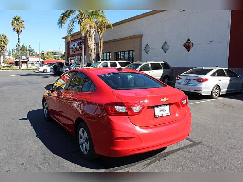 2018 Chevrolet Cruze LS Auto