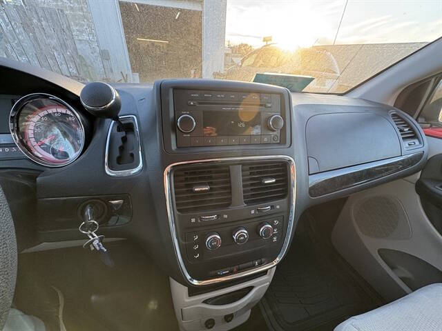 2012 Dodge Grand Caravan American Value Package