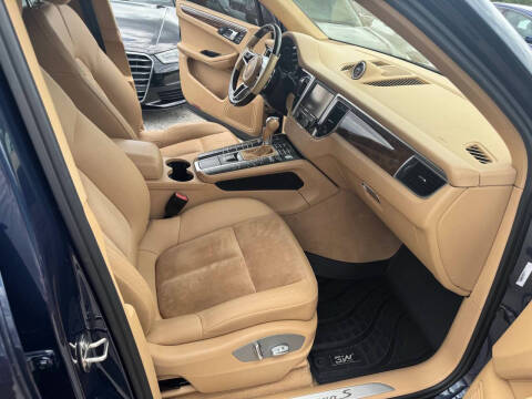 2015 Porsche Macan S