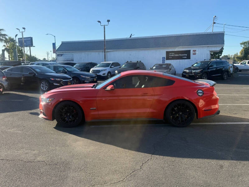 2015 Ford Mustang EcoBoost Premium