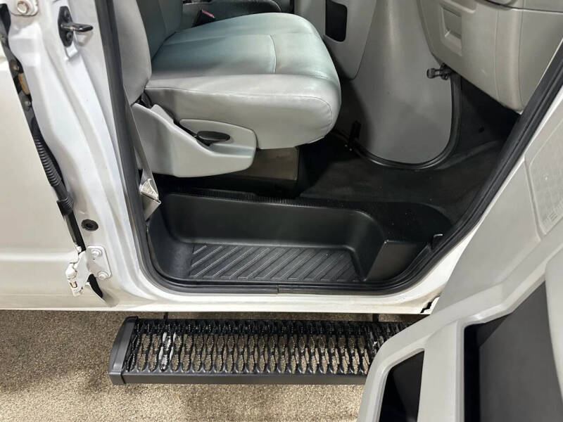 2013 Ford E-Series E-150