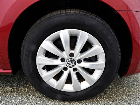 2015 Volkswagen Passat 1.8T Wolfsburg Edition