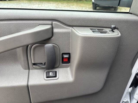 2025 Chevrolet Express 2500