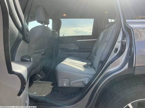 2019 Toyota Highlander LE Plus