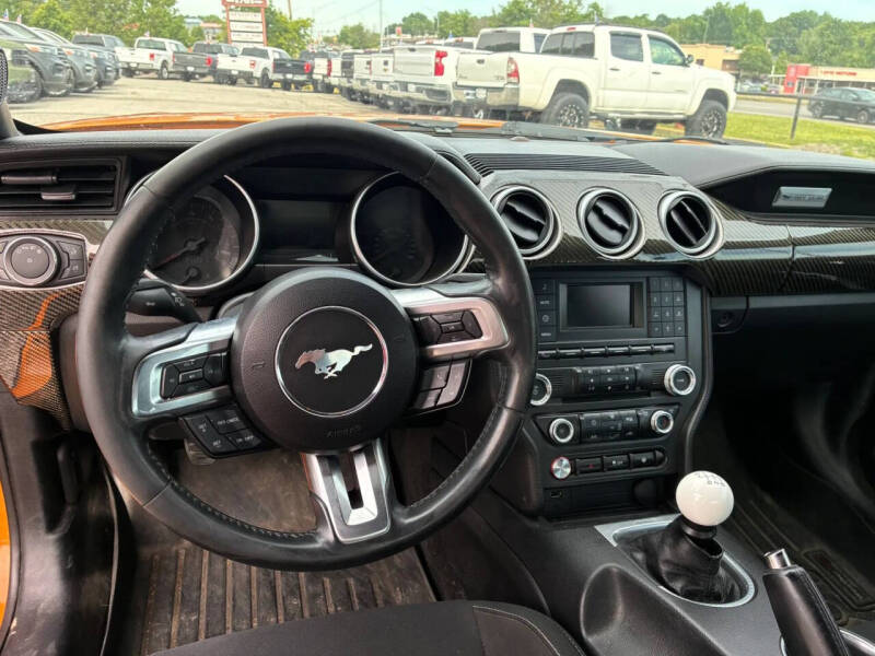 2018 Ford Mustang
