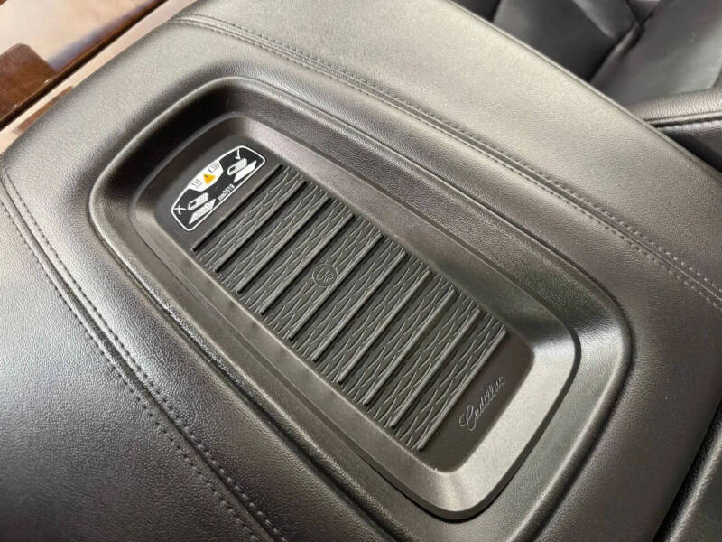 2019 Cadillac Escalade ESV Luxury